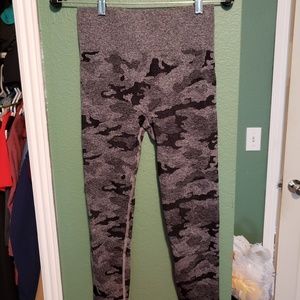 Gymshark Black Camo Amazon Dupe